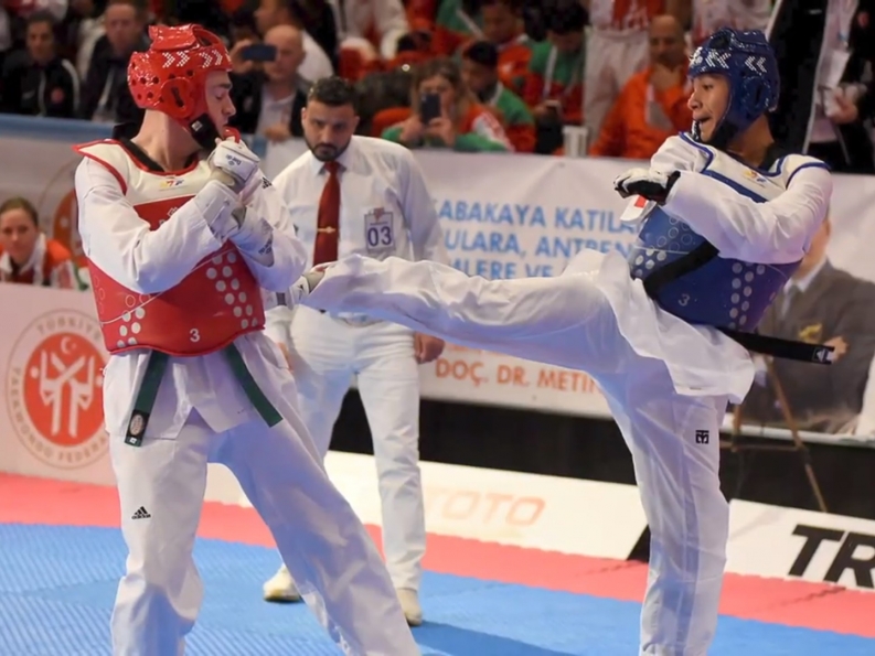 Dorawon Seúl Piñas de Taekwondo para niño