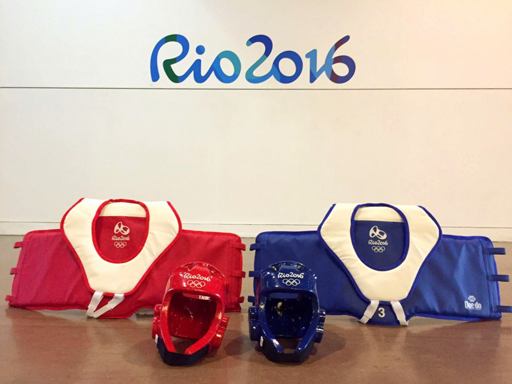 different protective gears in taekwondo