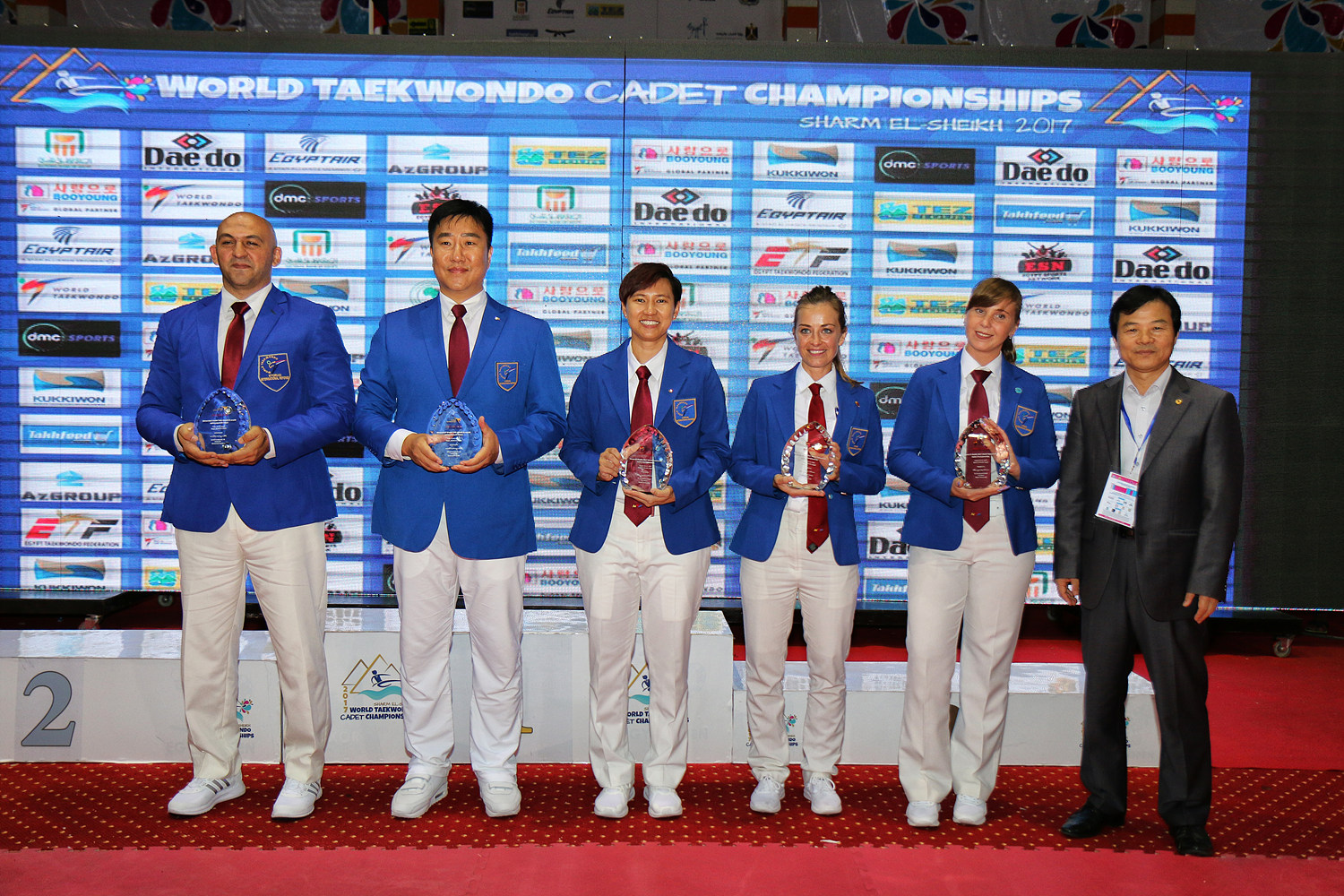 Best Referee Award (from left Abdelfattah, Choi, Lee, Scheffler, Tarasevich)