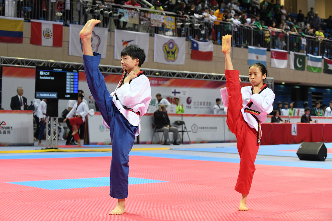 Korean national team Changhyun Lee (left), Jooyeong Lee (right) earned gold on recognized poomsae pair cadet at day 3