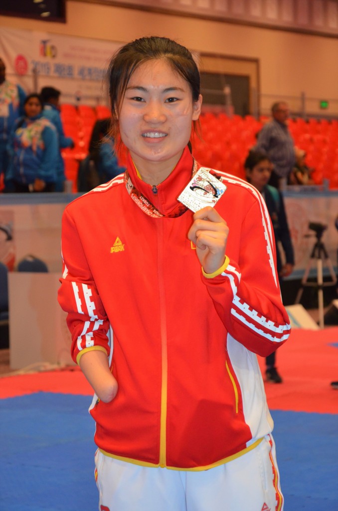 [크기변환]CHN Yujie Li Allianz Athlete of the Month (Gold at Antalya)